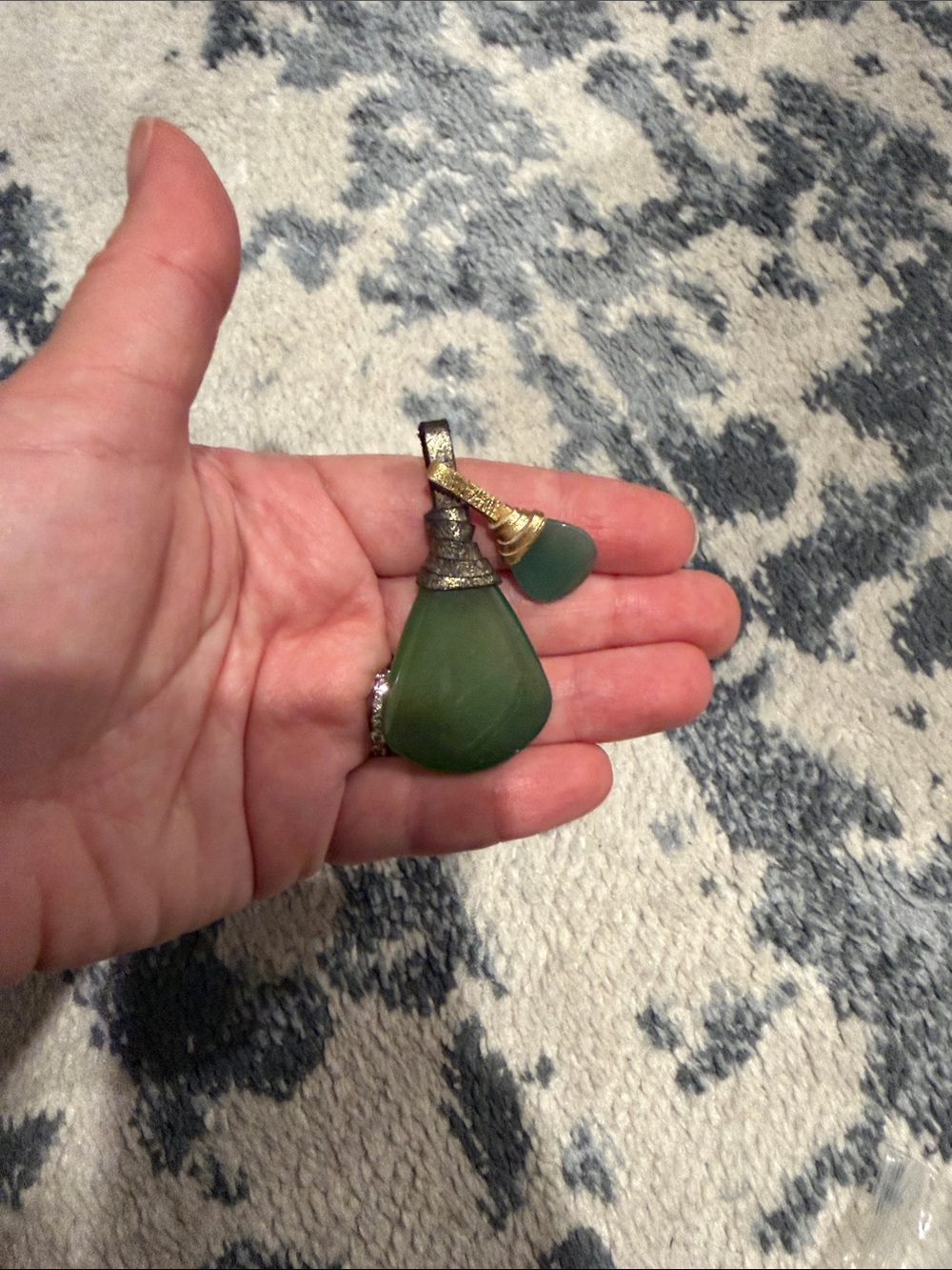 Green Teardrop Pendant Necklace - Elegant Green Gem Accent
